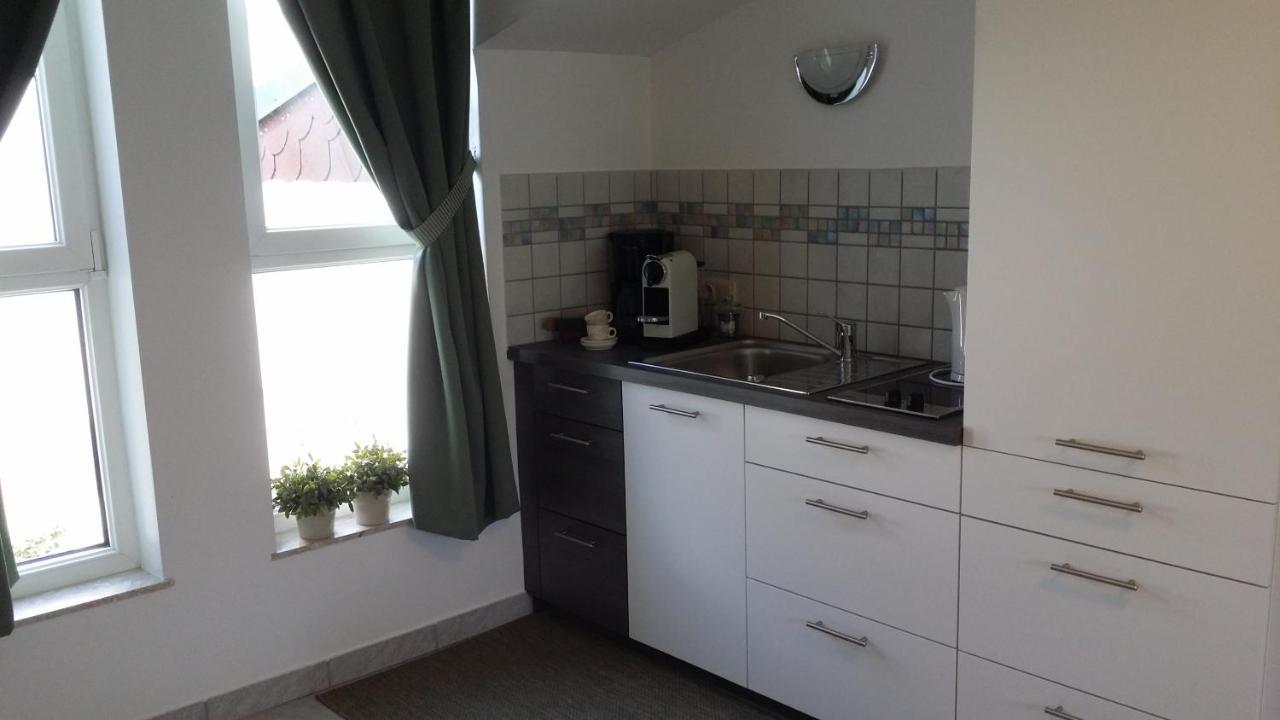 Weingut Apartment Hildegard Gangl Ильмиц Экстерьер фото