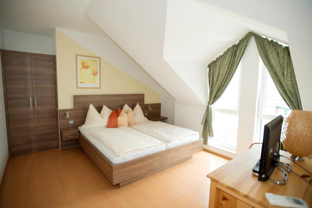 Weingut Apartment Hildegard Gangl Ильмиц Экстерьер фото