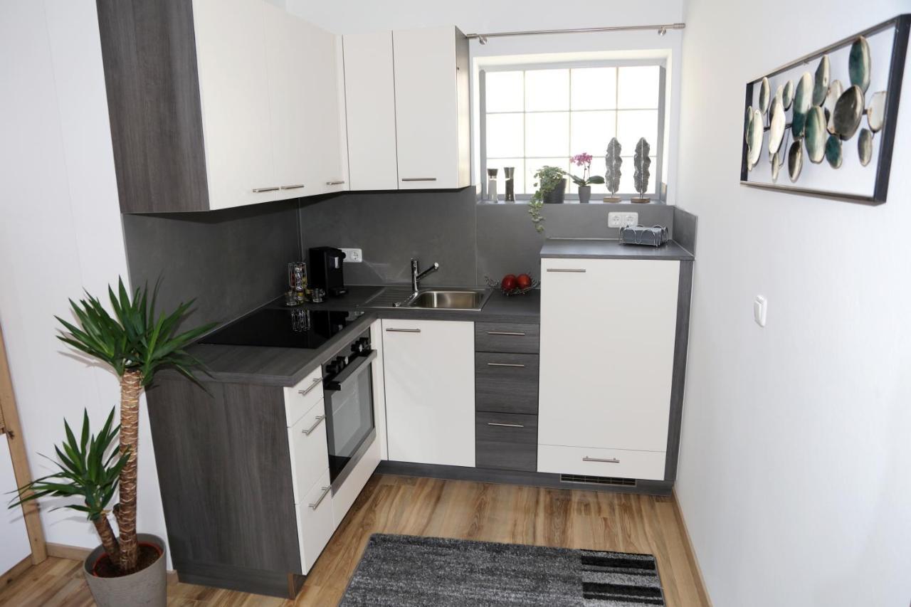 Weingut Apartment Hildegard Gangl Ильмиц Экстерьер фото
