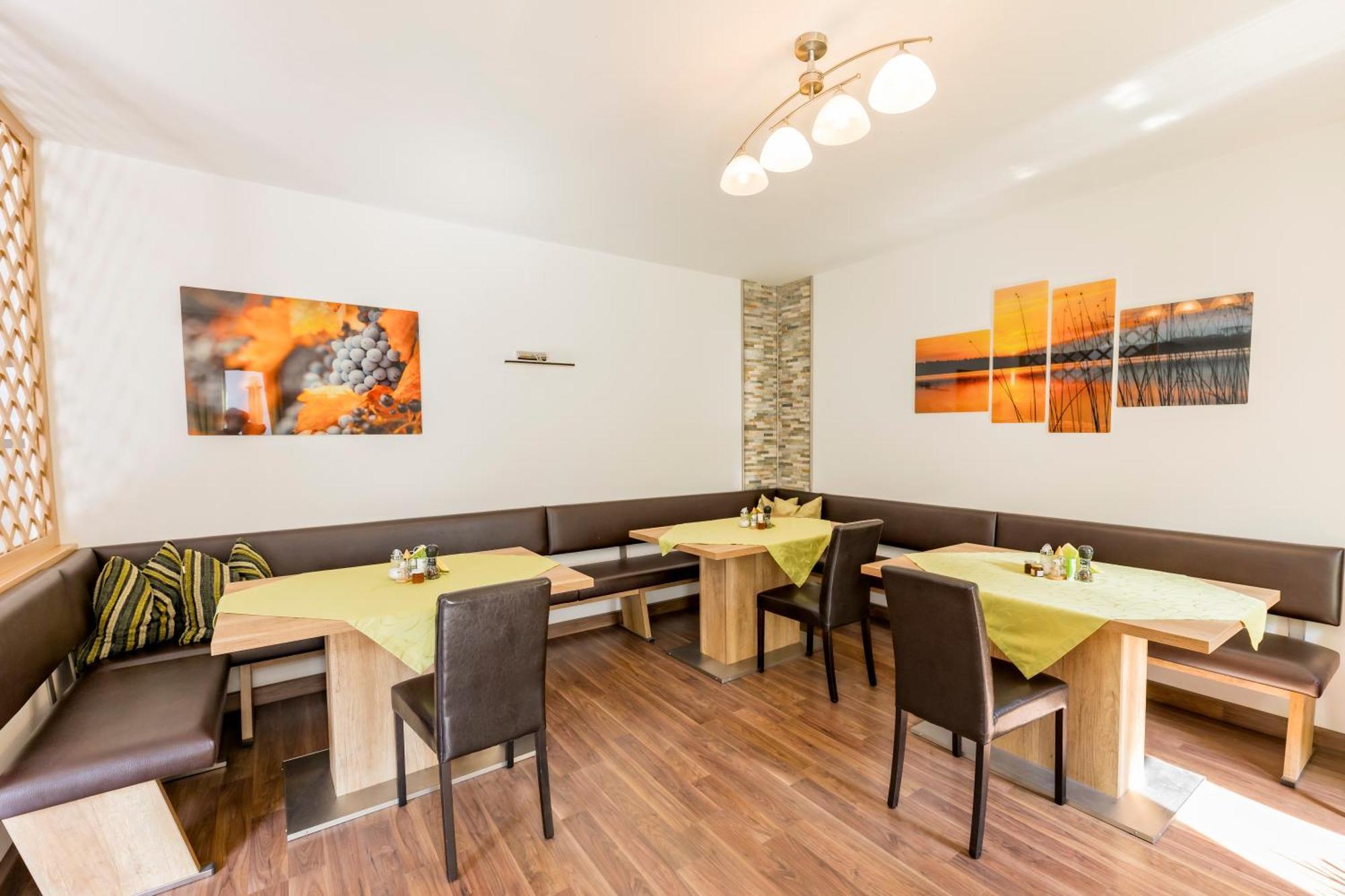 Weingut Apartment Hildegard Gangl Ильмиц Экстерьер фото